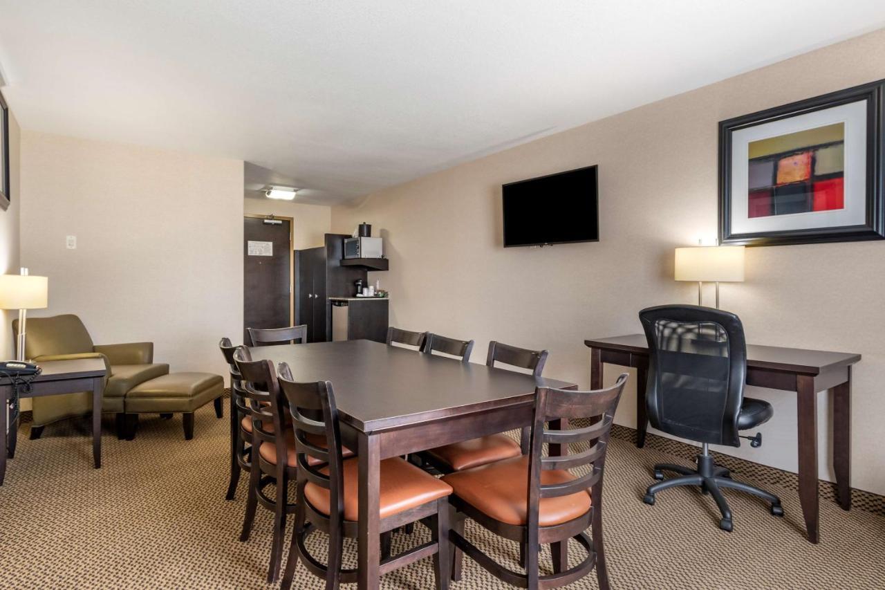 Best Western Bonnyville Inn & Suites Exterior photo
